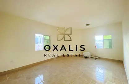 Apartment - 3 Bedrooms - 2 Bathrooms for rent in Anas Street - Fereej Bin Mahmoud North - Fereej Bin Mahmoud - Doha