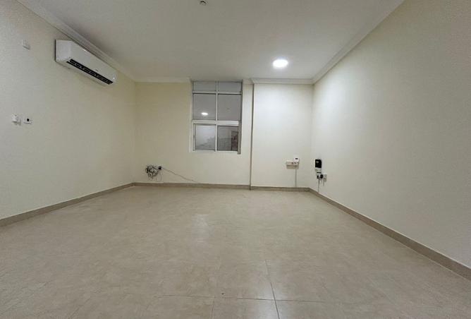 955893 - Property Main Image