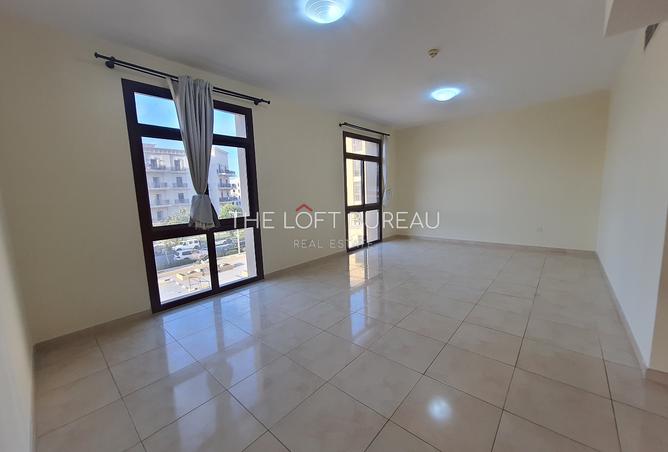 901333 - Property Image 2