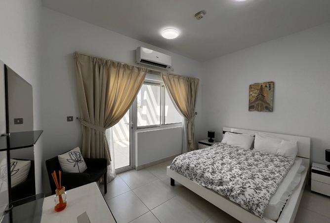 880953 - Property Image 3