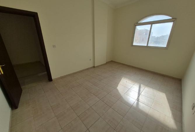995258 - Property Image 3