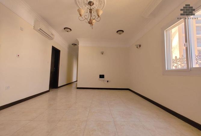 995716 - Property Image 2