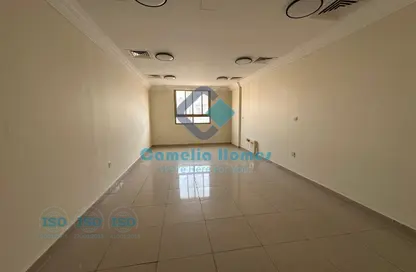 Apartment - 3 Bedrooms - 3 Bathrooms for rent in Al Sadd Road - Al Sadd - Doha