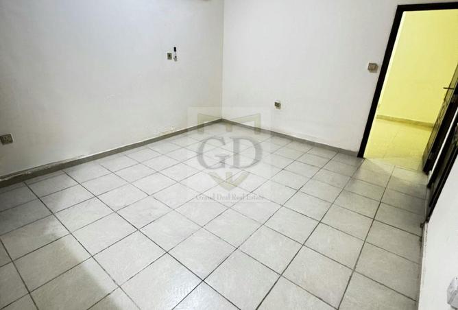 964993 - Property Main Image