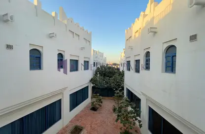 Villa - 4 Bedrooms - 6 Bathrooms for rent in South Gate - West Bay Lagoon - Doha