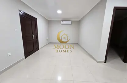 شقة - 3 غرف نوم - 2 حمامات للايجار في ام غوالينا تجارية - ام غويلينا - أم غويلينا - الدوحة