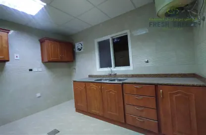صورة لـ مطبخ شقة - 2 غرف نوم - 2 حمامات للايجار في المنصورة - الدوحة ، صورة رقم 1