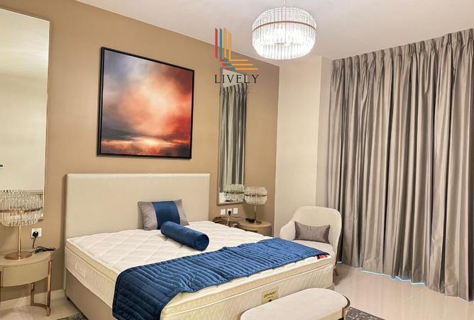 981289 - Property Image 2