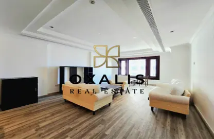 Apartment - 1 Bedroom - 2 Bathrooms for rent in East Porto Drive - Porto Arabia - The Pearl Island - Doha