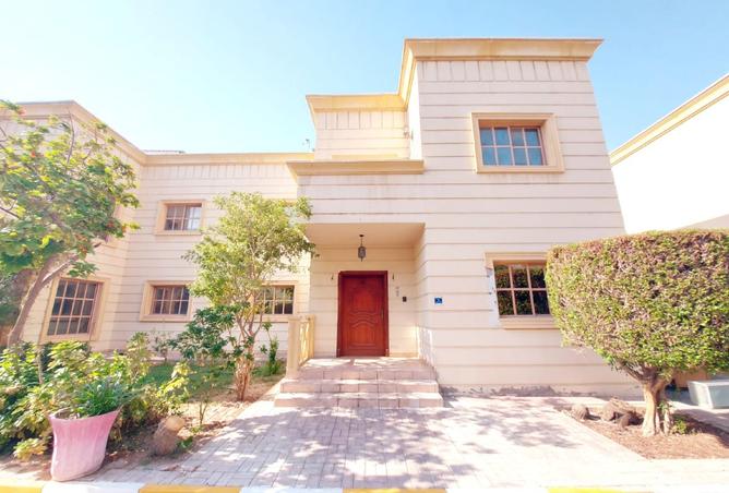 933084 - Property Image 2