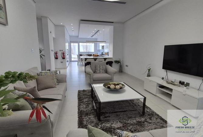 907060 - Property Image 2