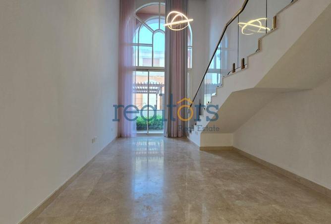 968746 - Property Image 2