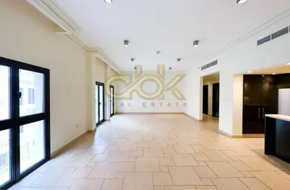 Empty Room image for: Apartment - 3 Bedrooms - 4 Bathrooms for rent in Gondola - Qanat Quartier - The Pearl Island - Doha, Image 1
