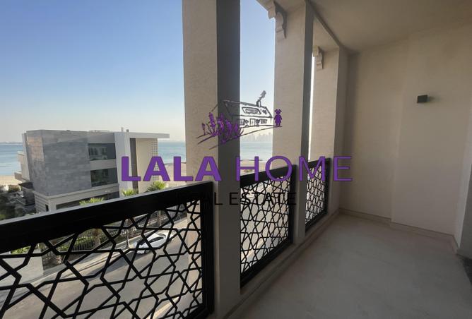 956926 - Property Image 2