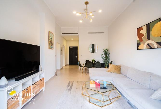 988523 - Property Image 3