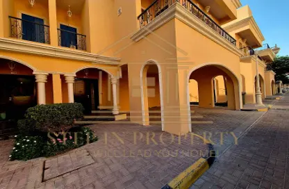 مجمع سكني - 4 غرف نوم - 4 حمامات للايجار في شارع الوعب - الوعب - الدوحة