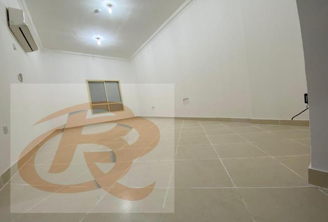 Apartment - 2 Bedrooms - 2 Bathrooms for rent in Old Airport Road - Old Airport Road - Doha