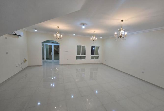 939341 - Property Image 3