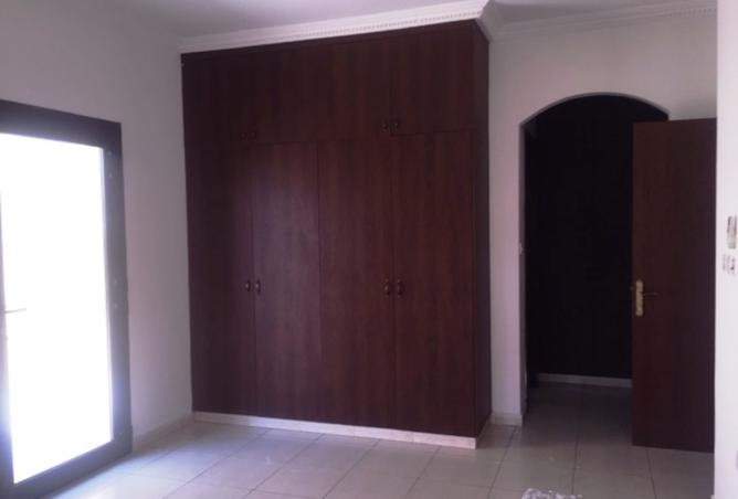 1006365 - Property Image 2