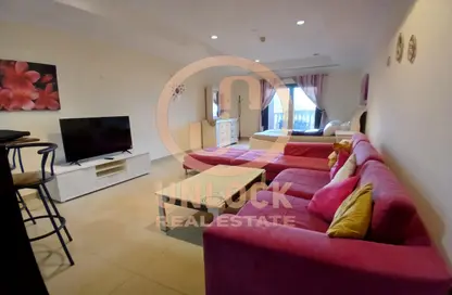 Apartment - Studio - 1 Bathroom for rent in Tower 10 - Abraj Quartiers - The Pearl Island - Doha