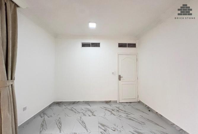 968203 - Property Image 3