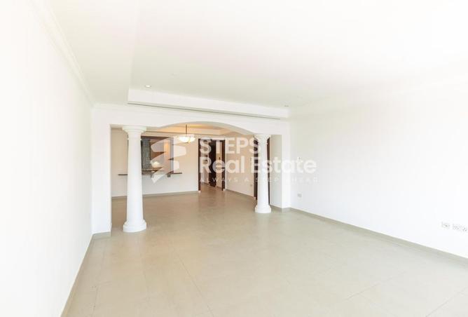 988680 - Property Image 2