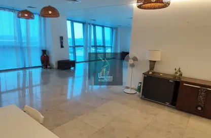 Apartment - 3 Bedrooms - 5 Bathrooms for rent in Zig Zag Tower B - Zig Zag Towers - West Bay - Doha