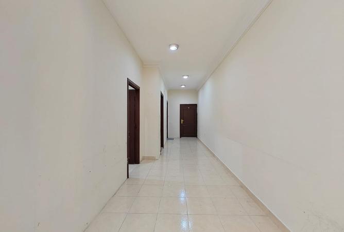 954835 - Property Main Image