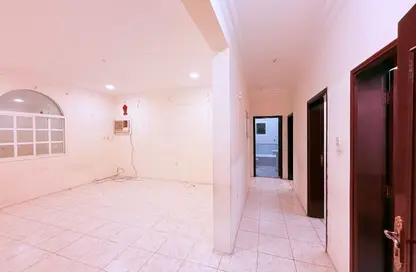 Apartment - 2 Bedrooms - 2 Bathrooms for rent in Old Airport Road - Old Airport Road - Doha