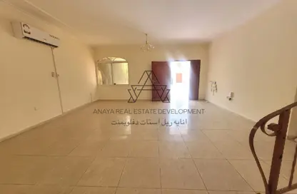 شقة - 4 غرف نوم - 3 حمامات للايجار في شارع المطار القديم - طريق المطار القديم - الدوحة