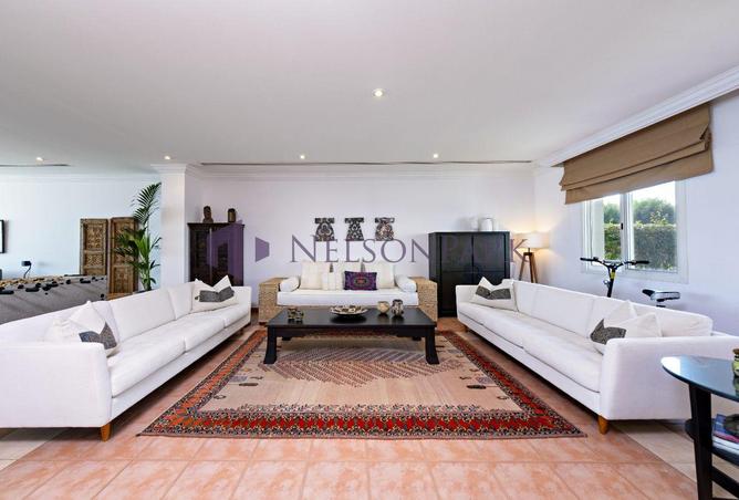 978470 - Property Image 3