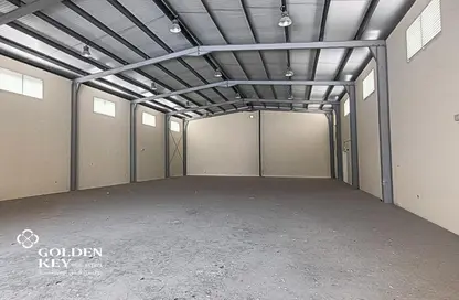 Warehouse - Studio - 2 Bathrooms for rent in Industrial Area 1 - Industrial Area - Doha