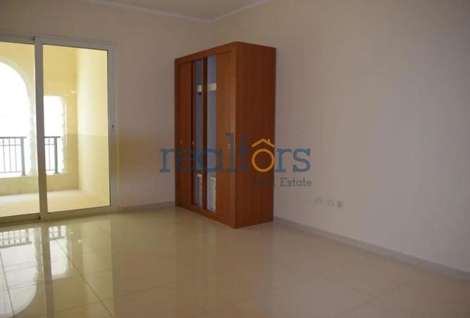 988781 - Property Image 3