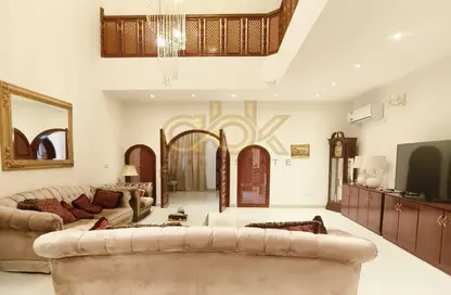 Villa - 7 Bathrooms for rent in Al Dafna - Al Dafna - Doha