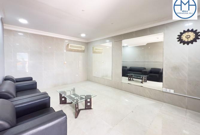 945211 - Property Image 3
