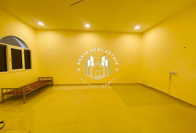 1002101 - Property Image 2