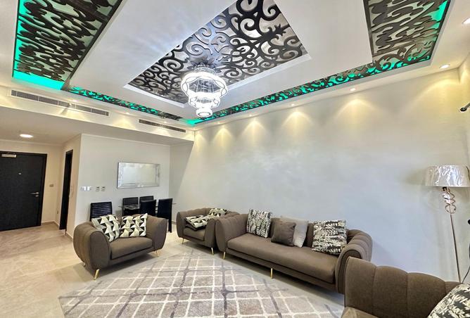 967535 - Property Image 2