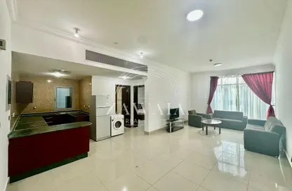 Apartment - 1 Bedroom - 1 Bathroom for rent in Umm Ghwailina Comm - Umm Ghuwalina - Umm Ghuwailina - Doha