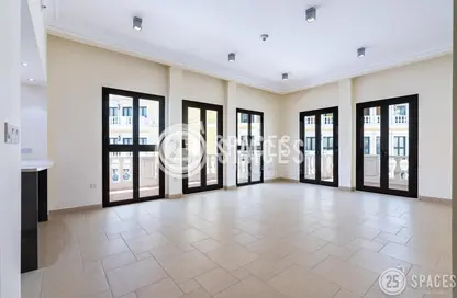 Apartment - 3 Bedrooms - 4 Bathrooms for sale in Mercato - Qanat Quartier - The Pearl Island - Doha