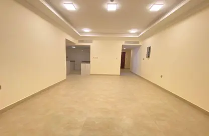 Apartment - 2 Bedrooms - 3 Bathrooms for rent in Al Mansoura - Al Mansoura - Doha