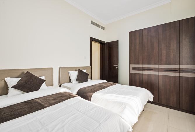 951533 - Property Image 2