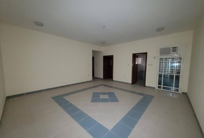 949645 - Property Image 2