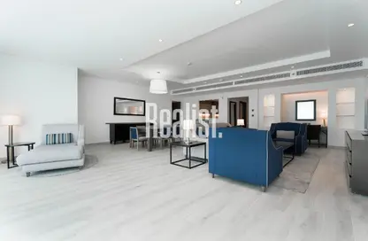 Apartment - 2 Bedrooms - 3 Bathrooms for rent in West Bay Tower - West Bay - West Bay - Doha