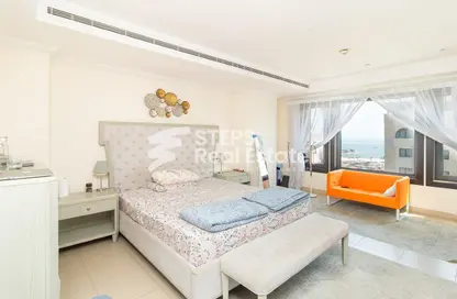 Apartment - 2 Bedrooms - 3 Bathrooms for rent in West Porto Drive - Porto Arabia - The Pearl Island - Doha