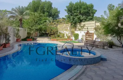 Villa - 5 Bedrooms - 4 Bathrooms for rent in East Gate - West Bay Lagoon - Doha