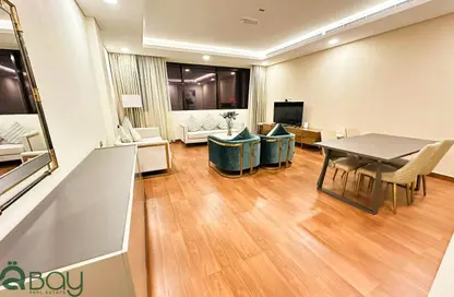 شقة - 3 غرف نوم - 4 حمامات للايجار في حدائق جاردينو - فيلات جاردينو - جزيرة اللؤلؤة - الدوحة