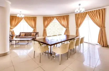 مجمع سكني - 4 غرف نوم - 4 حمامات للايجار في بوابة عين خالد - عين خالد - الدوحة