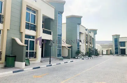 مجمع سكني - 4 غرف نوم - 5 حمامات للايجار في الثمامة - الثمامة - الدوحة