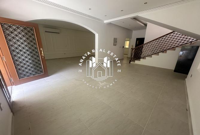 871817 - Property Image 2