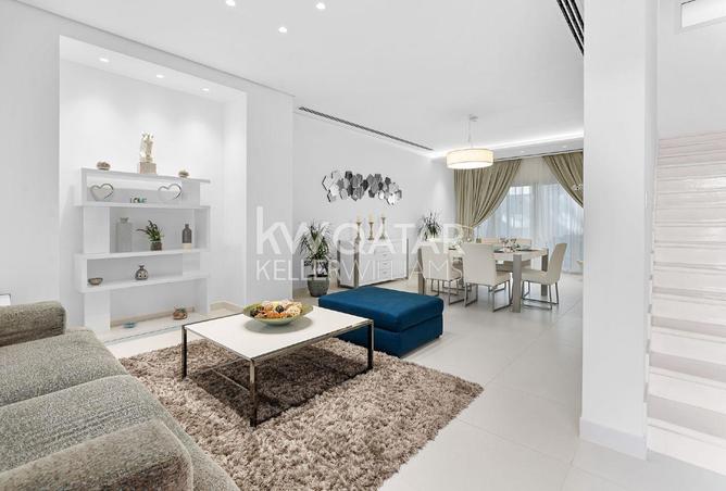 1002545 - Property Image 2